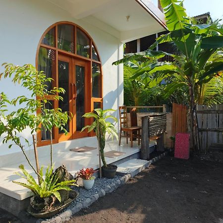 Friend House Stay & Surf Airsatang 外观 照片